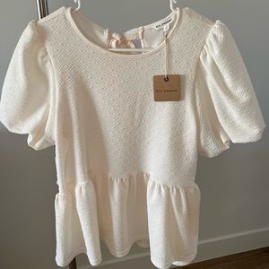 NWT BLU PEPPER PEPLUM CREAM TEXTURED PUFF SLEEVE TOP